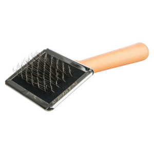 Trixie- Cardadeira macia com limpa escova para cão e gato
